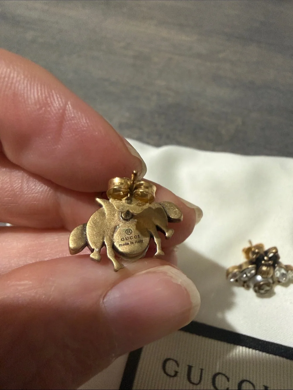 Gucci Gold Bee Crystal Stud Earrings - Picture 5 of 5
